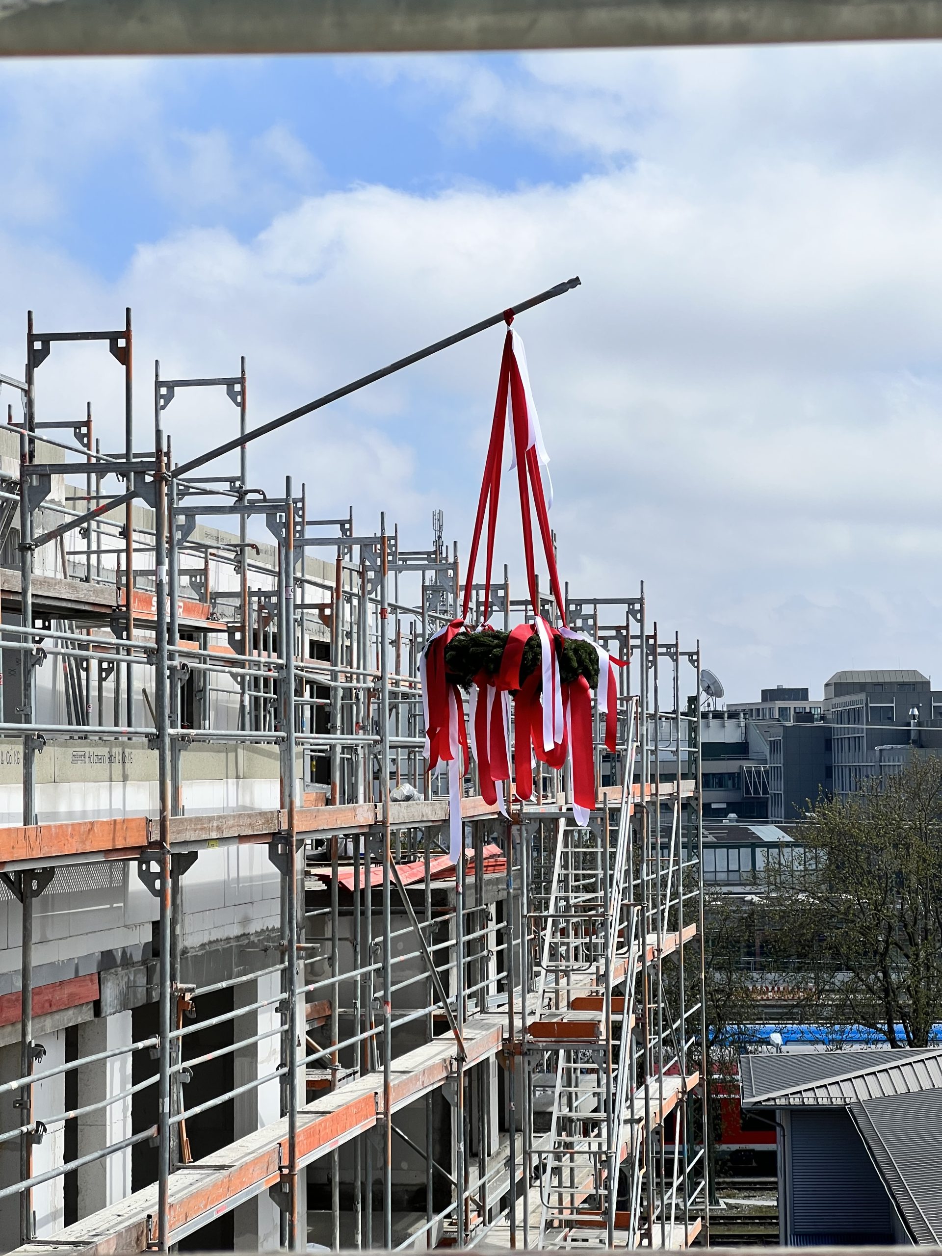 Rohbau-Richtfest im Weiser Areal, Ulm im Dichterviertel