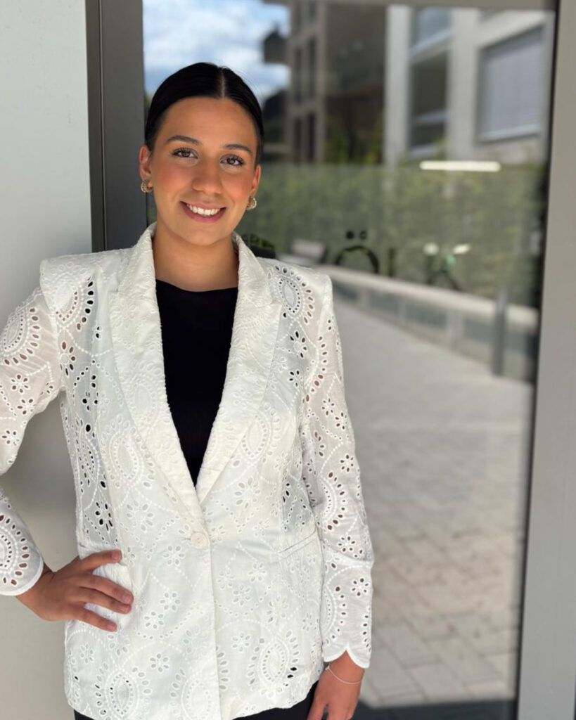 Leila Hajas Immobilienkauffrau VÖLK Hausverwaltung Maklerservice Vermietung Verkauf